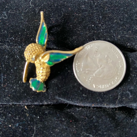 Rare! Vintage hammered metal and enamel hummingbird pendant - Picture 3 of 5